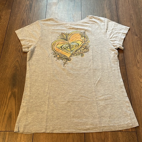 Vintage Roxy graphic tee! 🌊 - Picture 3 of 3